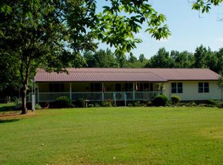 110 Towering Oaks Dr, Tennessee Ridge, TN 37178