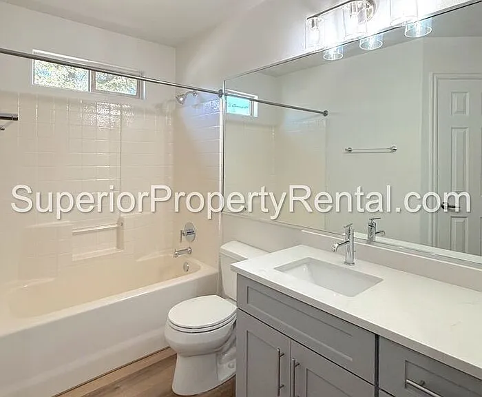 2196 W 1390 N — Photo 3