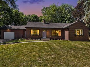 200 W Division St, Sparta, MI 49345