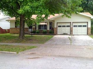 2525 S Westwood Ave, Springfield, MO 65807