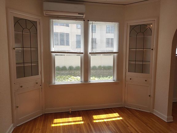 2nd image of 2806 Xerxes Ave S APT 103