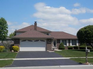 9304 Wheeler Dr, Orland Park, IL 60462