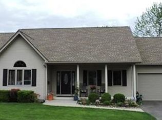 49 Clover St, Chicopee, MA 01013