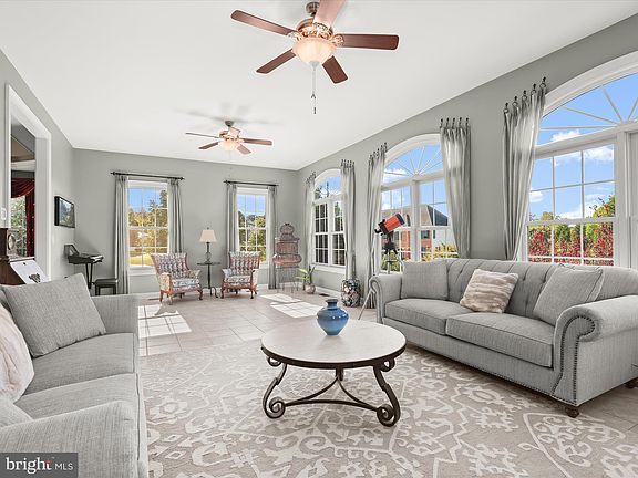 5th image of 3918 Clarks Meadow Dr