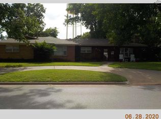 711 Pecan St, Burkburnett, TX 76354