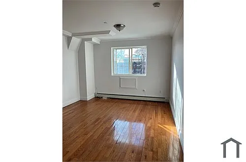 3410 Wickham Ave #3 Photo 1