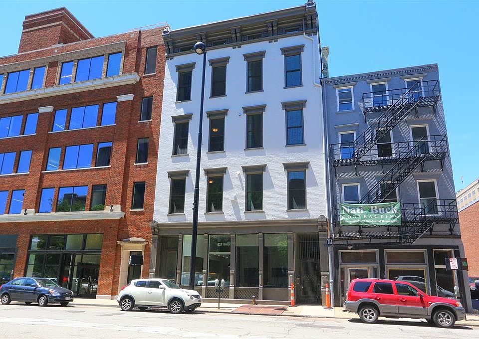 1st image of 813 Broadway St #3B