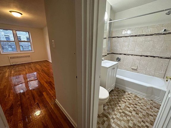 3rd image of 638 W 227th St APT 3