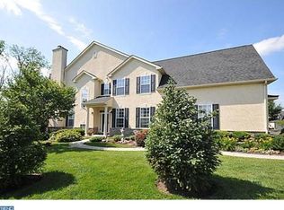 568 Farmdale Cir, Blue Bell, PA 19422
