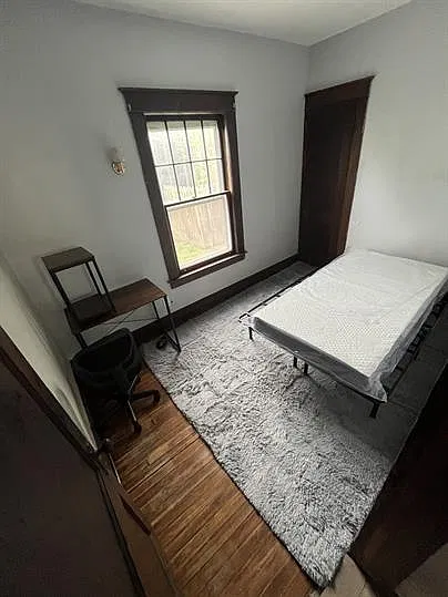 4 McNamara Avenue - 2 — Photo 2