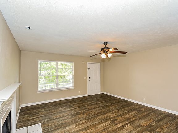 5th image of 912 Tom Hailey Blvd