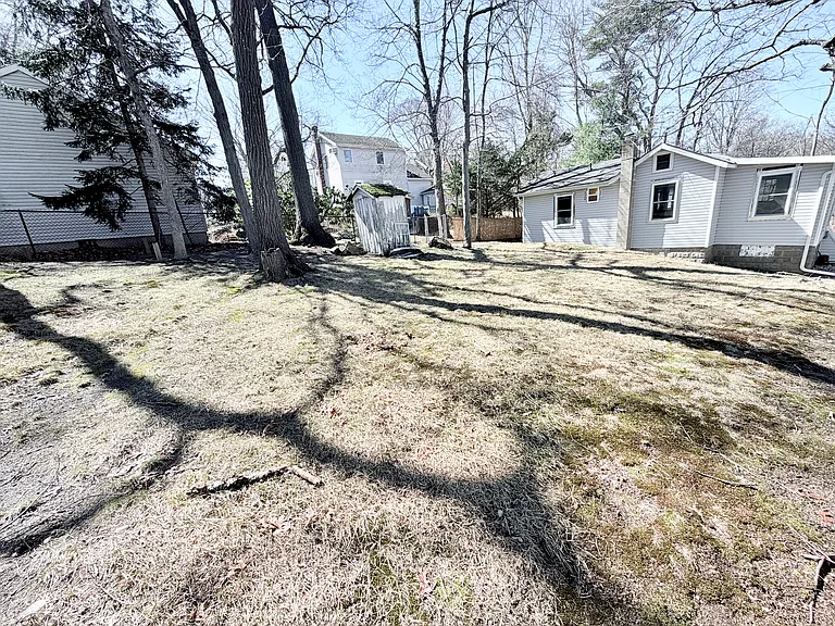180 New York Ave — Photo 14