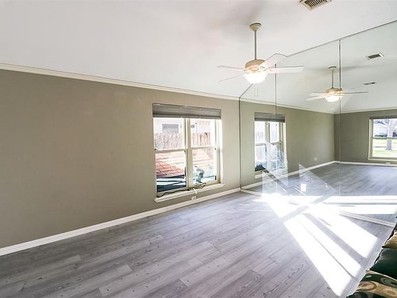 2nd image of 3302 Kempwood Dr