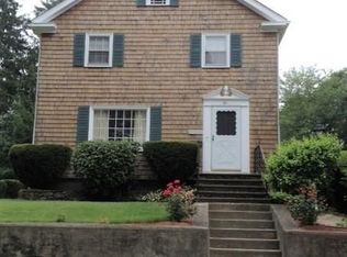 101 Promenade St, Barrington, RI 02806