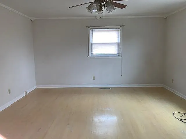 423 McKinley Ave — Photo 10