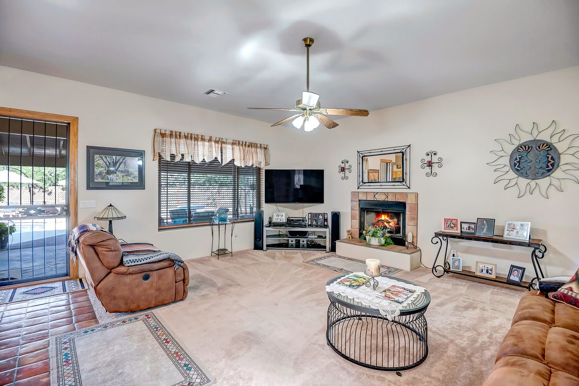 next background image