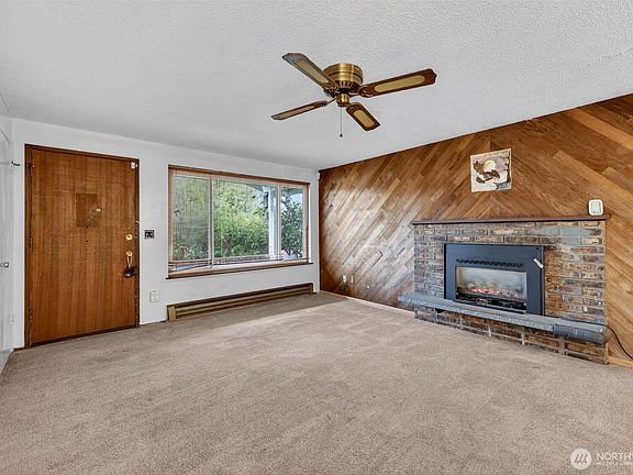 5th image of 1010 Coolidge Road