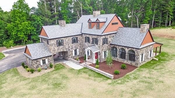 1st image of 5 Harrington Ln