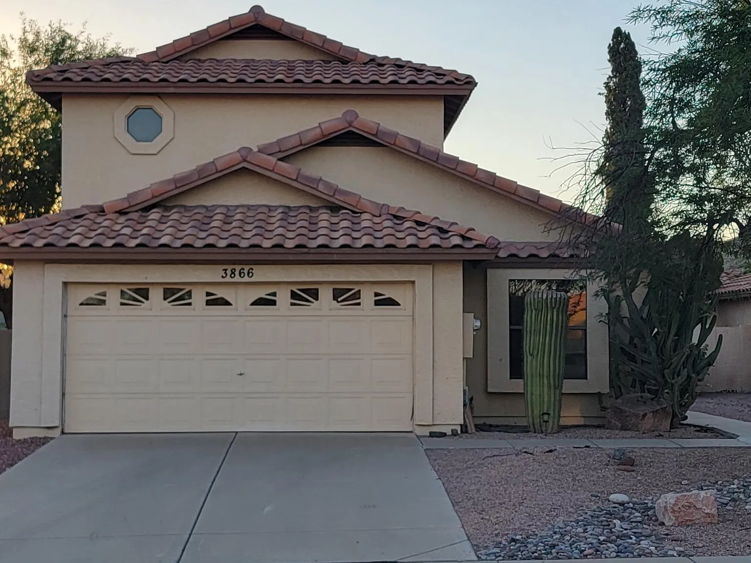 4 bed, 1670 sqft, $2,100 — Photo 1