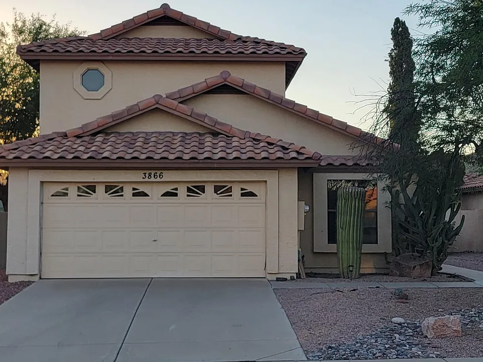 3866 E Bighorn Ave