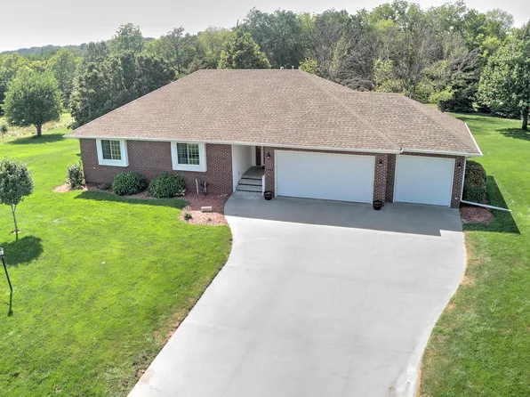 2947 Eagle Ridge Dr, Missouri Valley, IA 51555