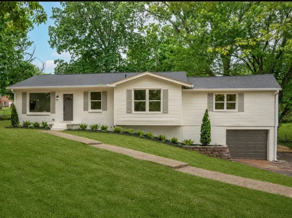 312 Bluebird Ln, Dickson, TN 37055