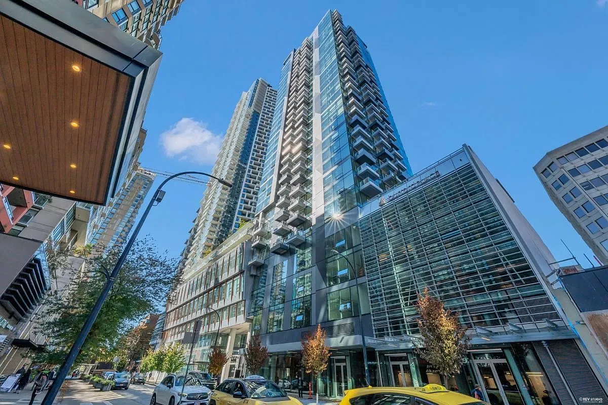 2 bed, 40 sqft, $4,295 — Photo 1