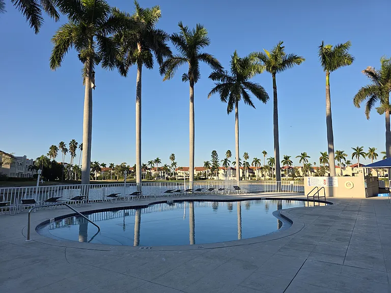 6100 Bahia Del Mar Cir #101 — Photo 41