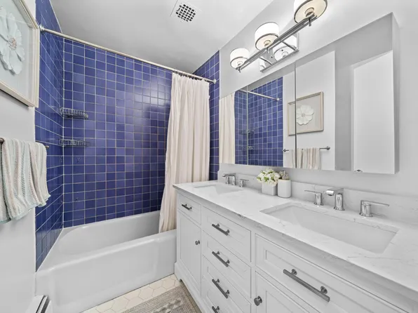 315 West 99th Street image 9 of 19