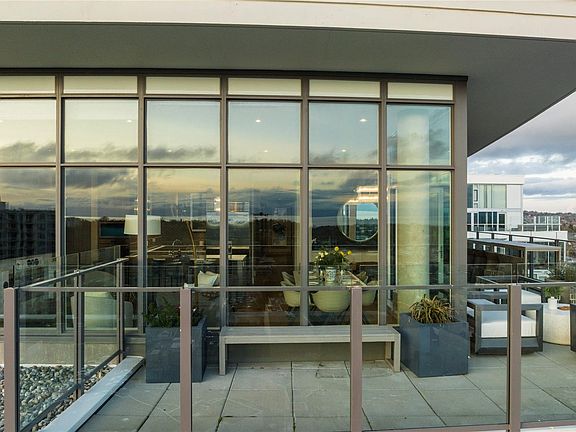 5th image of 960 Yates St #Penthouse 1801