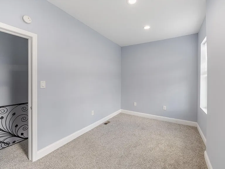 19 Osborn St — Photo 18