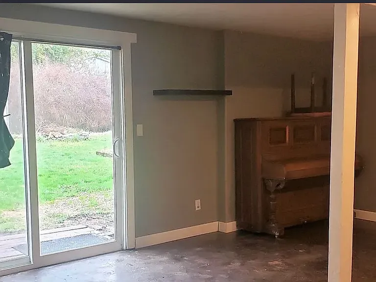 2514 NE Barnett St — Photo 13