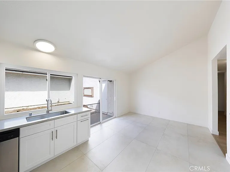 1101 Napa St — Photo 8