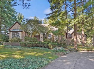 656 Timber Creek Dr, Akron, OH 44333