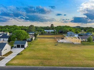 917 Laurel Ln, Fredericksburg, TX 78624