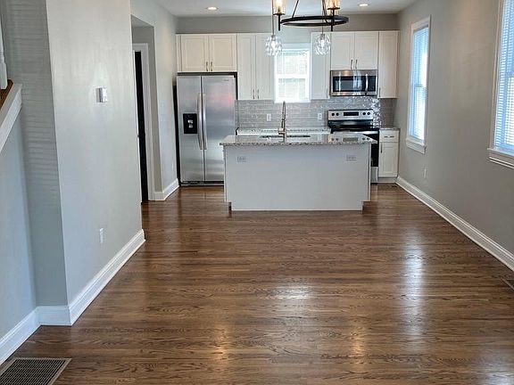 4th image of 5725 Bramble Ave