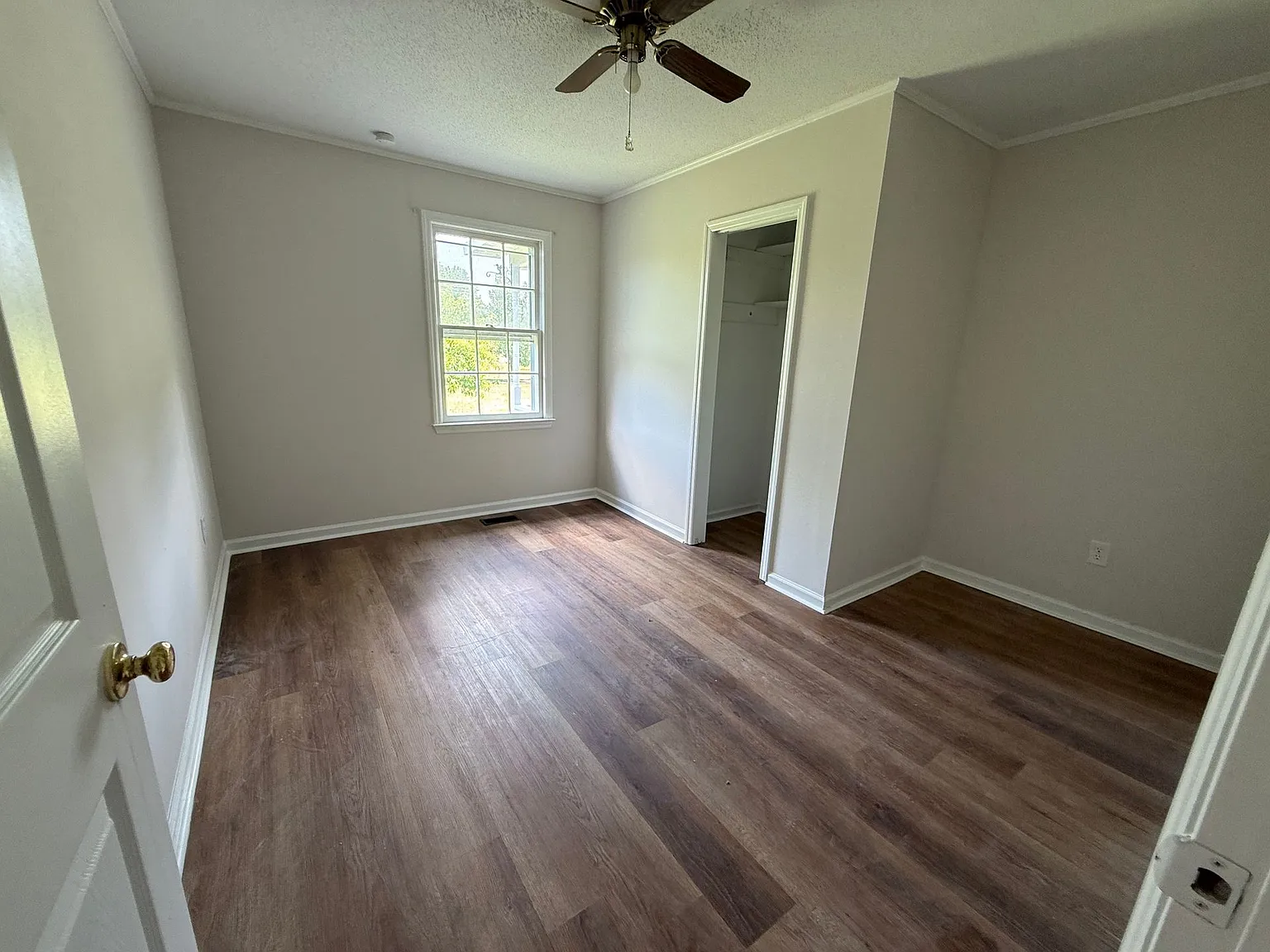 3 bed, 1227 sqft, $1,450 — Photo 4