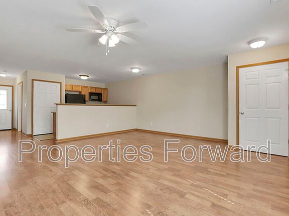 5th image of 4031 Elm St