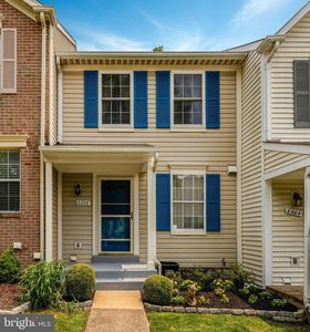 6886 Chasewood Cir, Centreville, VA, 20121
