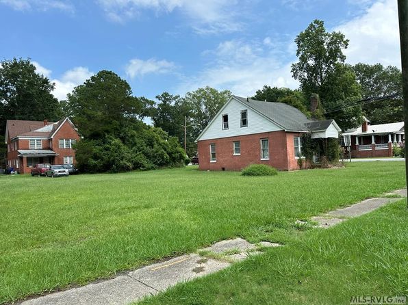 610 1st St W, Ahoskie, NC 27910