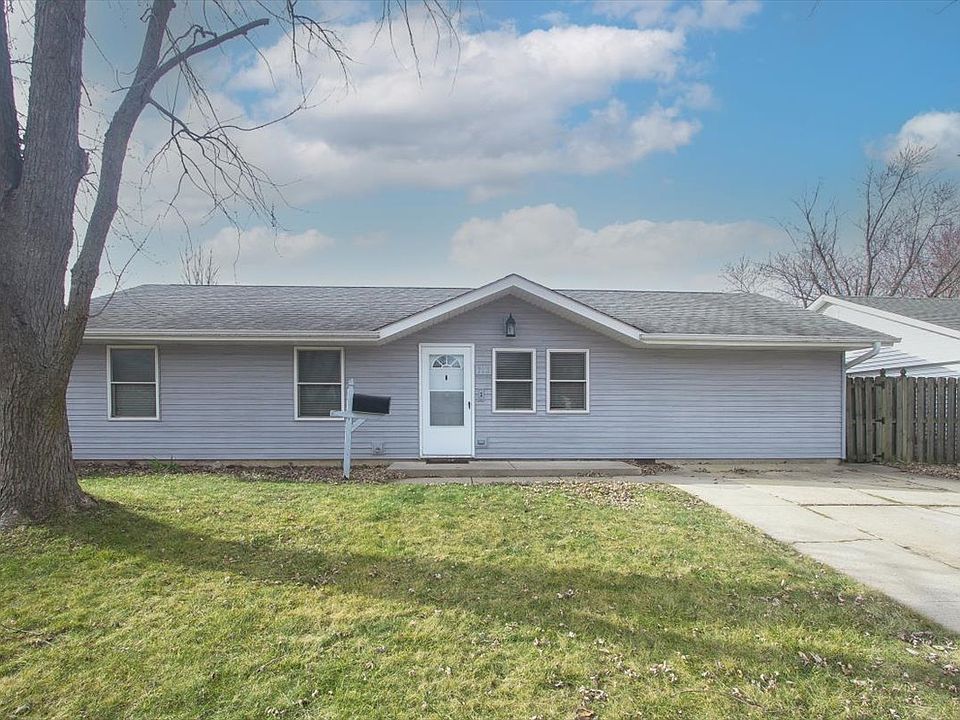 1st image of 713 E Streamwood Blvd