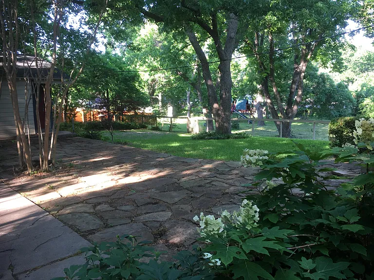 417 W Louisiana St — Photo 22
