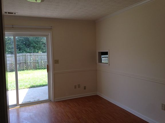 2131A Dining