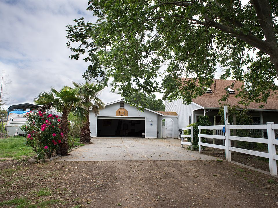 2nd image of 5830 5822 20th St