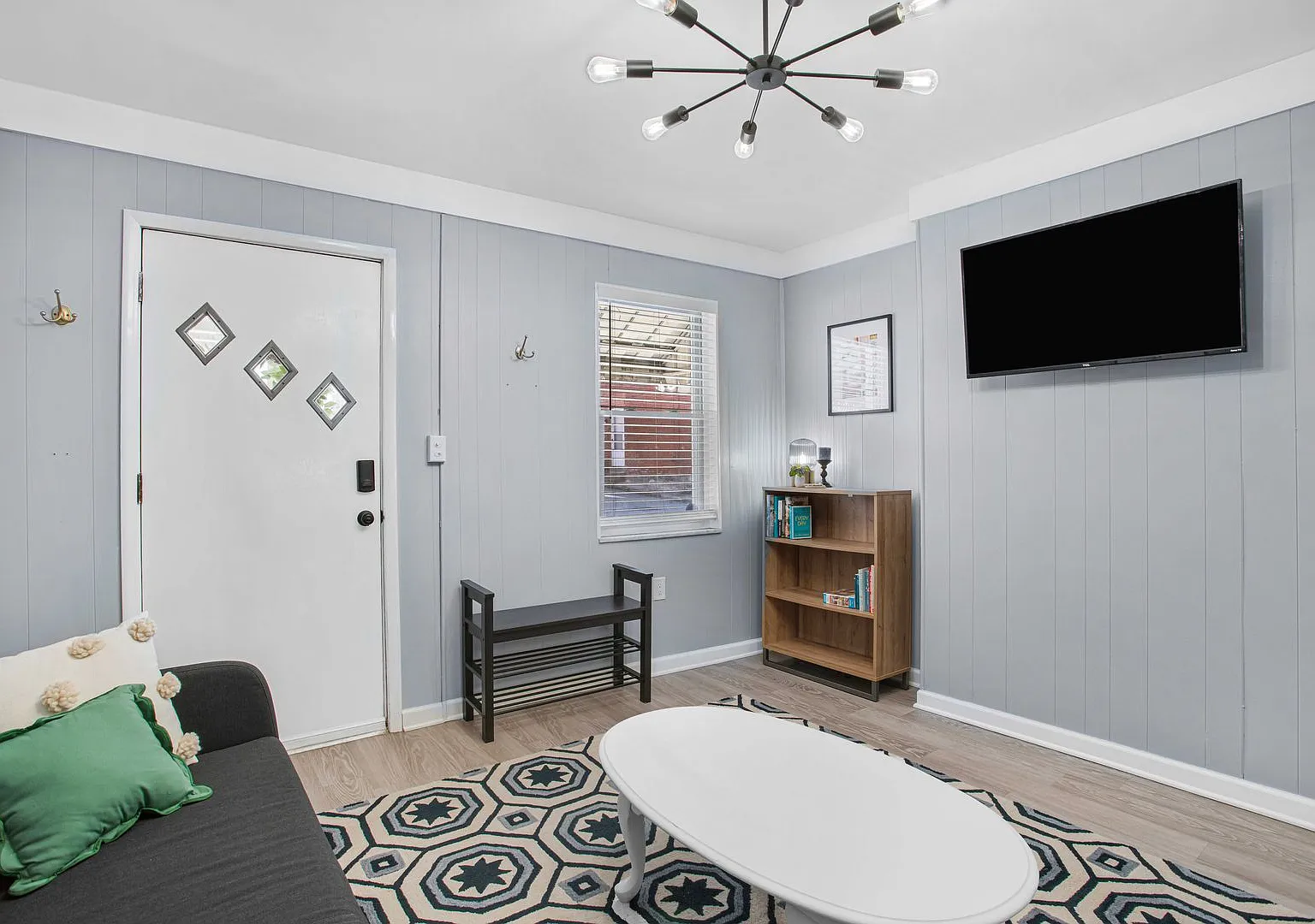 Fully Furnished 2 Bedroom Townhome in Central Lawrenceville — Photo 3