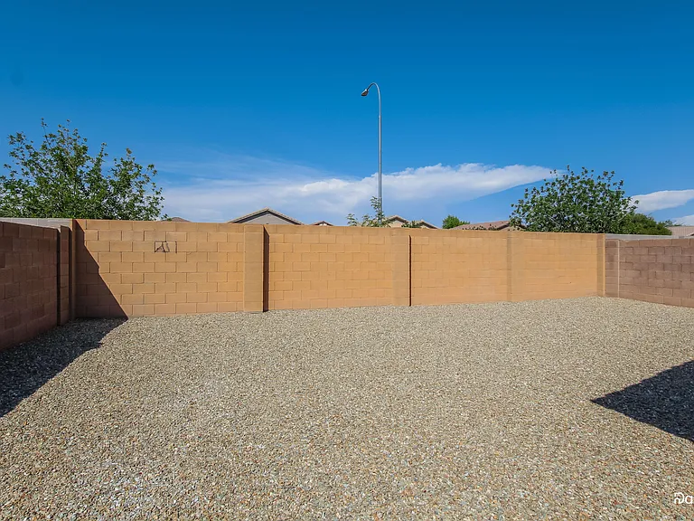 7005 S 31st Dr — Photo 15