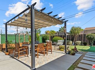 5832 S Van Ness Ave, Los Angeles, CA 90047