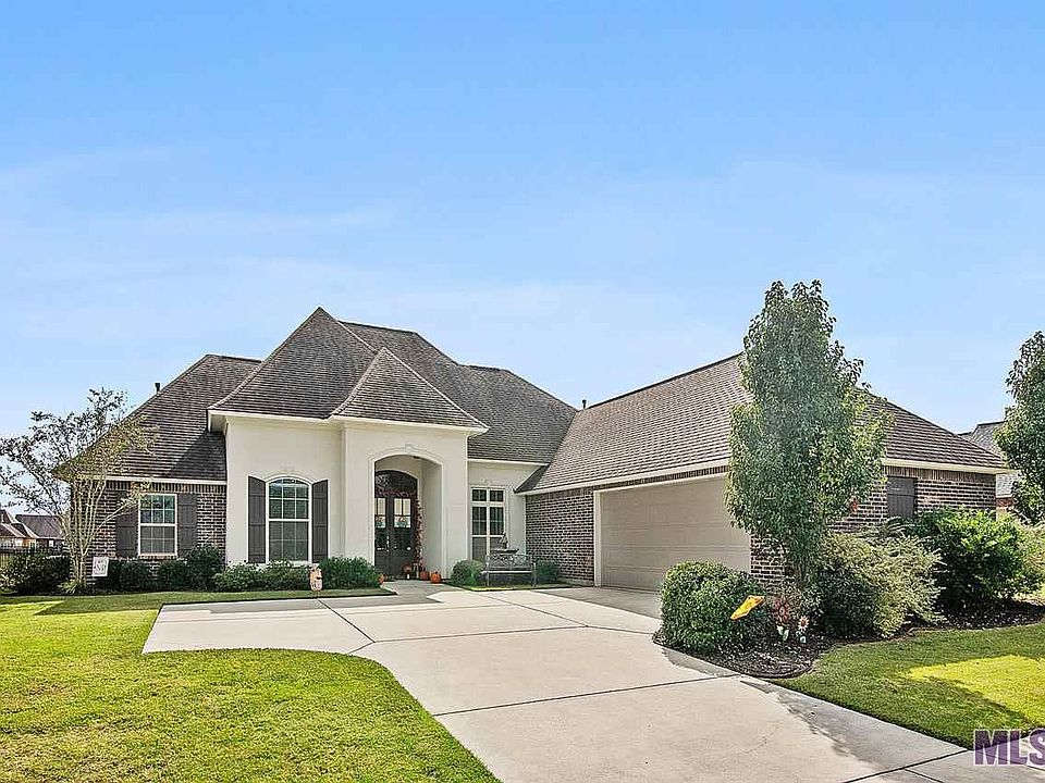 1st image of 3012 Grand Lakes Dr