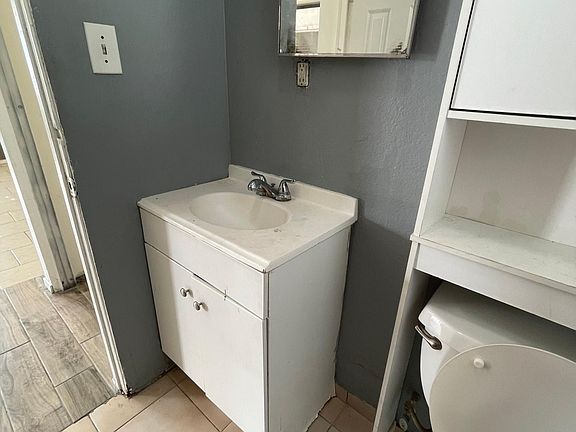 2nd image of 66272 Acoma Ave #C