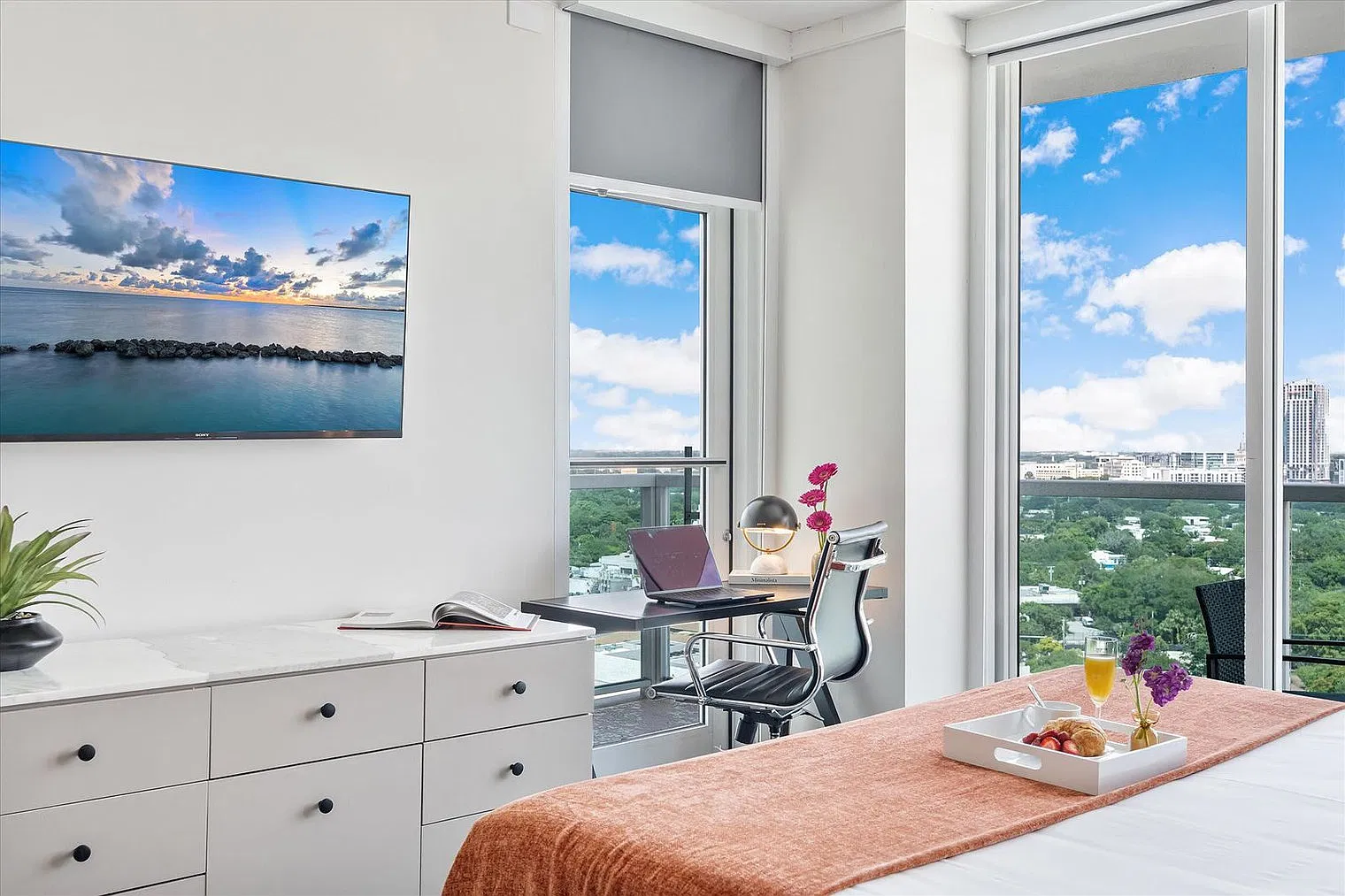 Studio, 1.0 bath, 365 sqft, $6,470 — Photo 1